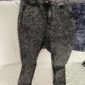 Black acid wash skinny jeans